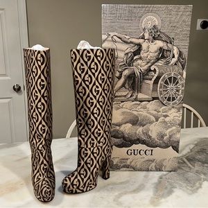NEW IN BOX Authentic Gucci Britney Platform boots size 37. Come in original box.